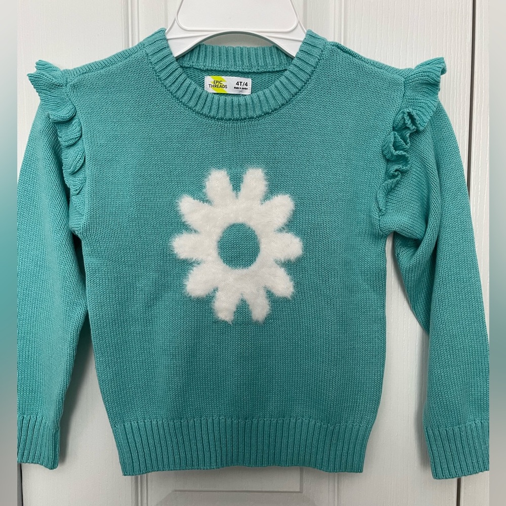 5 for $10🟢 Epic Threads Teal Sweater with White Design. NWT.